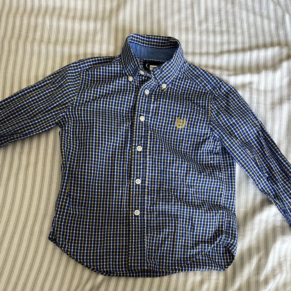 Button Down log sleeve shirt